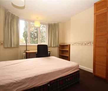 Manor Road, Guildford, GU2 9NQ - Photo 5