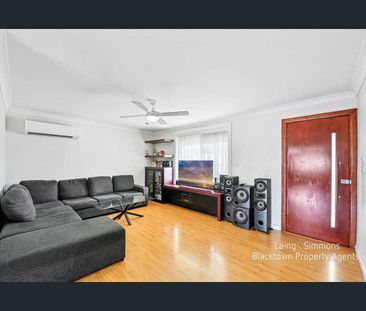 CONVENIENT LOCATION! - Photo 1