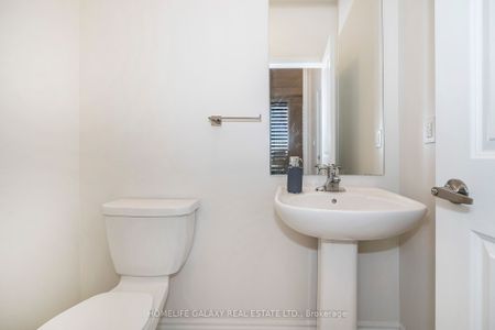 For Lease - 29 Bromfield Street, Whitby, Ontario - Photo 3