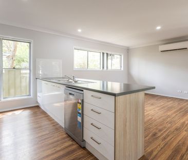 10 Tanilba Road, Mallabula NSW 2319 - House For Rent | Domain - Photo 2