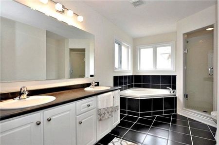 For Lease - 253 Rutherford Road, Bradford West Gwillimbury, Ontario - Photo 5