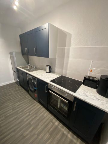 Myrtle Road (2 bed flat) - Photo 2