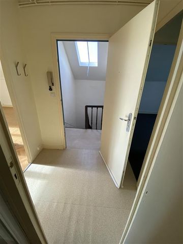 A LOUER ANGERS LA MADELEINE - T3 situé rue Volney ... - Photo 4