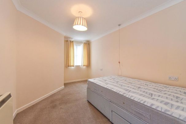 1 bedroom penthouse to rent - Photo 1