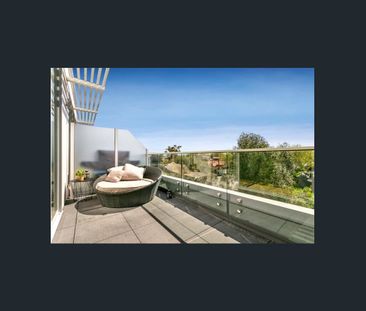 Modern Living with Canal Views & Beachside Lifestyle - Photo 6