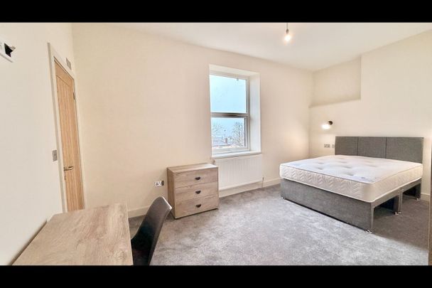 2 Bed Flat, Priory Road, S7 - Photo 1