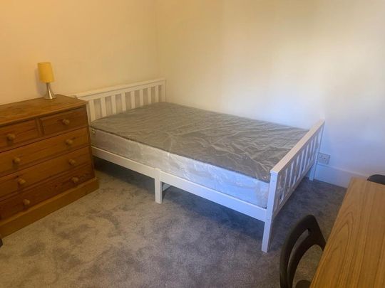 House share to rent - Photo 1