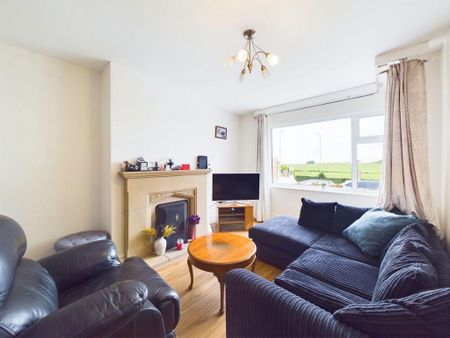 3 bedroom semi-detached house to rent - Photo 2