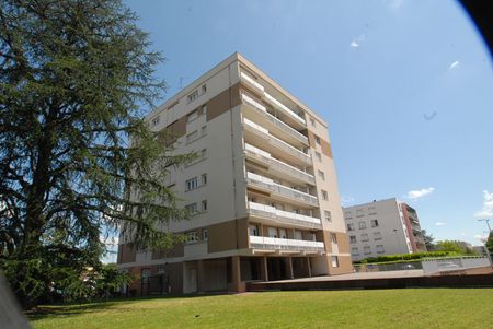 Location Appartement 3 pièces 67m² - Photo 2