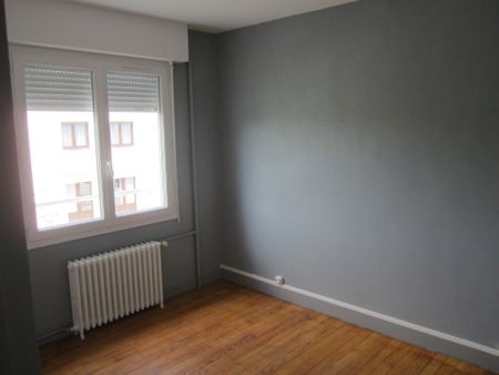 Location Maison 4 pièces 73m² ST BENOIT DU SAULT 36170 - Photo 4