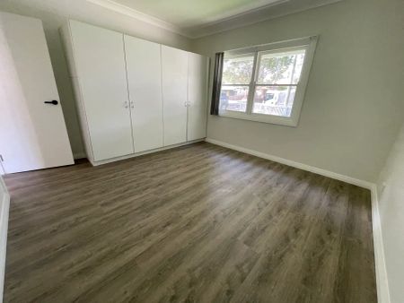 33 Brown Street, Penrith NSW 2750 - Photo 5