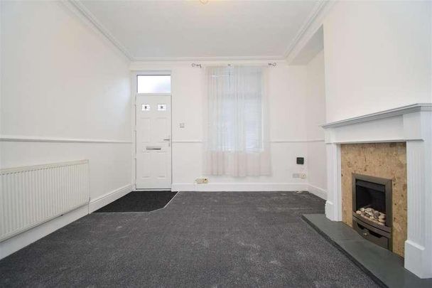 West Street, Wakefield, WF2 - Photo 1