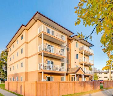 - 2 Bedroom at Katherine Manor - Photo 2