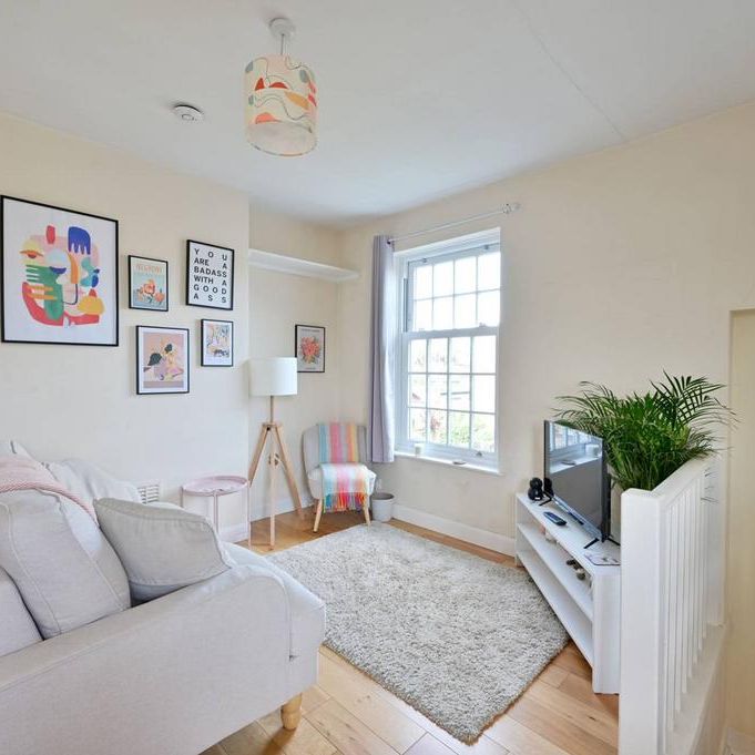 1 bedroom flat to rent - Photo 1