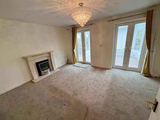 3 bedroom semi-detached house to rent - Photo 1