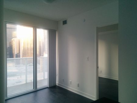 For Lease - 88 Harbour Street Unit# 2202, Toronto, Ontario - Photo 2