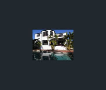 22 Matthew Close, Burleigh Heads, Qld 4220 - Photo 1