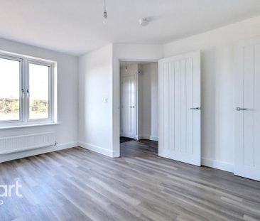 3 bedroom semi-detached house to rent - Photo 4