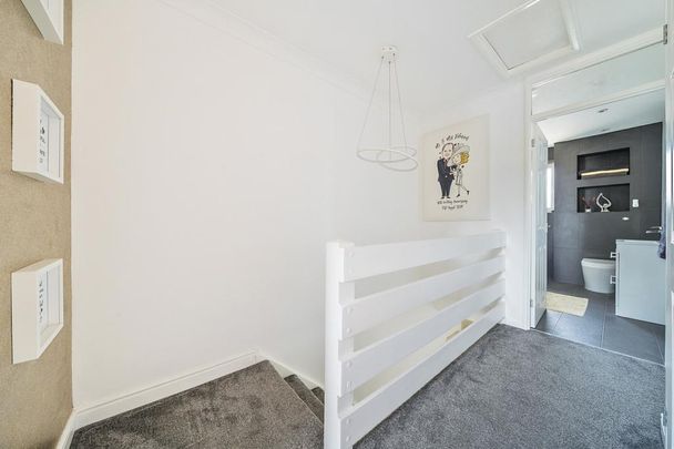 3 bedroom terraced house to rent - Photo 1