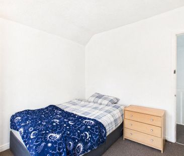 5 bedroom semi-detached house to rent - Photo 1