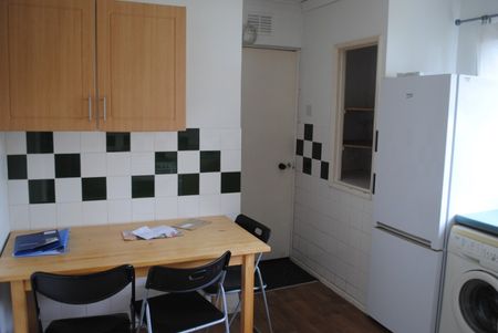 4 bedroom House - ST ALBANS ROAD WEST, Student Accomodation - Photo 4