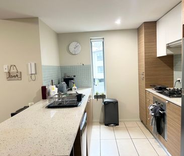 Double room in furnished apartment close to uni! - Photo 3