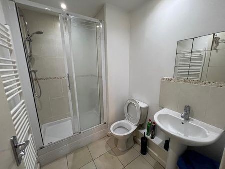 2 bedroom apartment to rent - Photo 2