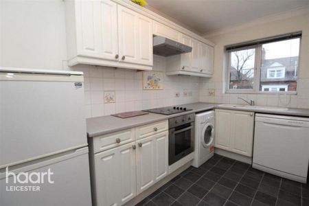 2 bedroom apartment to rent - Photo 5