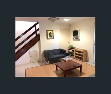 Spacious 5-Bedroom Home with In-Ground Pool - Photo 1