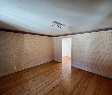 Location appartement 4 pièces 115 m² à Mézériat (01660) - Photo 3