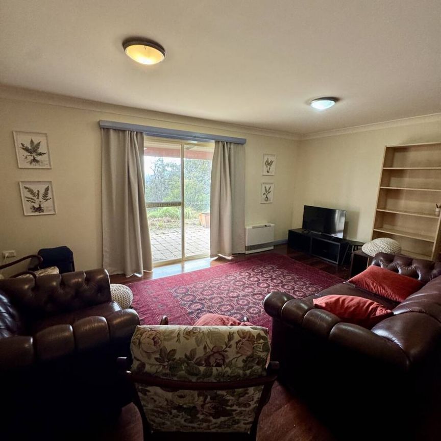 Secluded 3-Bedroom Fully Furnished Home - Photo 1