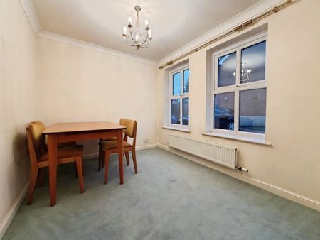 3 bedroom House To Let - Photo 3