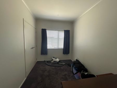 Charming Home in Te Awa - Photo 3