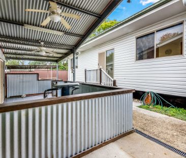 39 Riverstone Road, Riverstone. - Photo 2