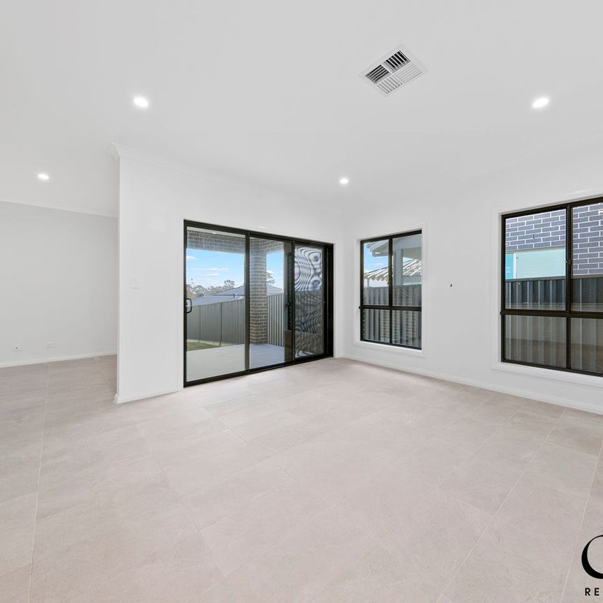 Well Presented 4 Bedroom Family Home - Photo 1