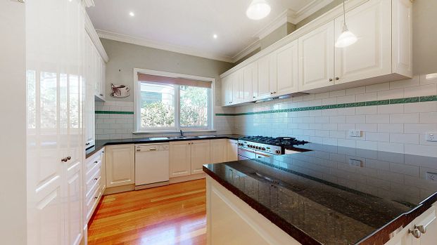 72A Brinsley Road, Camberwell - Photo 1