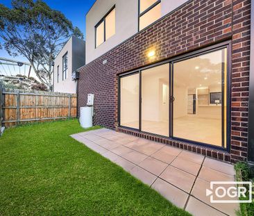 Modern Comfort in South Morang! - Photo 2