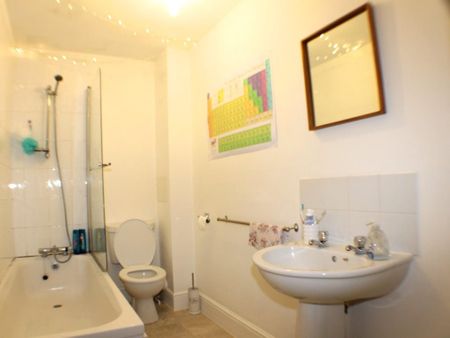 2 bedroom house share to rent - Photo 4