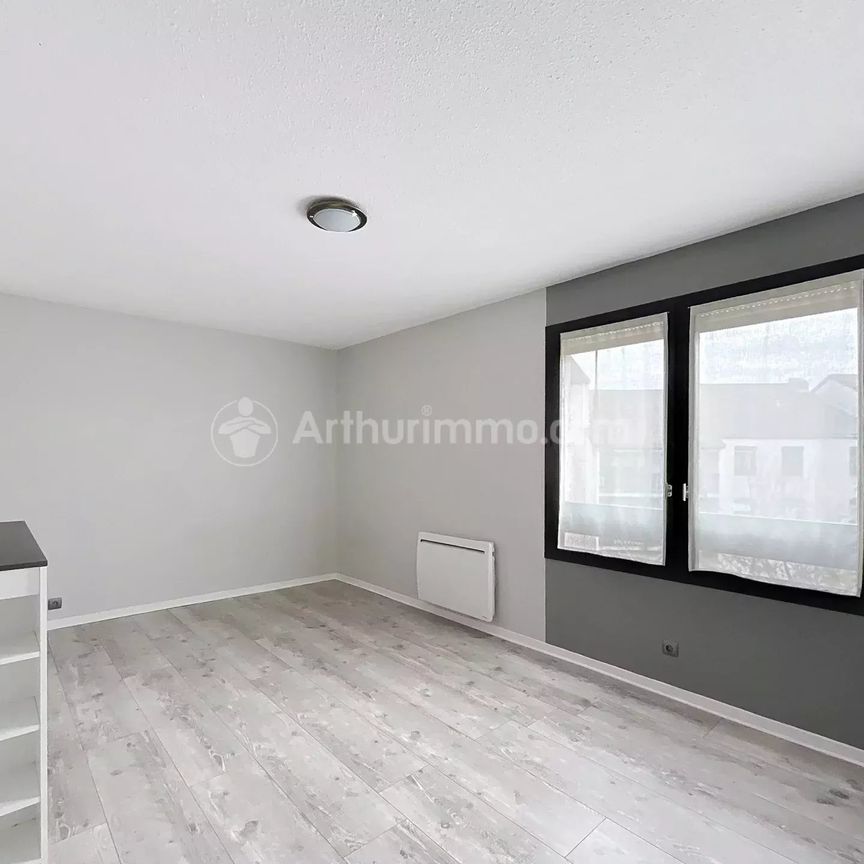 Location Appartement 2 pièces 46m² CHAMALIERES 63400 - Photo 1