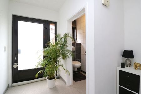 Gezellige woning, 4 slpk., inpandige garage, tuin - Photo 3