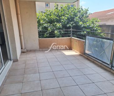 Location Appartement 3 pièces 73m² DRAGUIGNAN 83300 - Photo 2