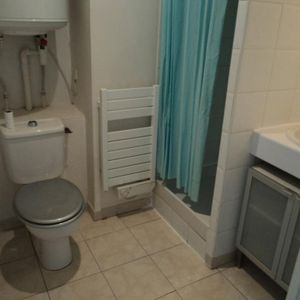 Studio - Aix-En-Provence (13100) - 17.23 m² - - Photo 2