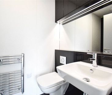 Well presented 3 bedroom semi-detached house situated within the gr... - Photo 3