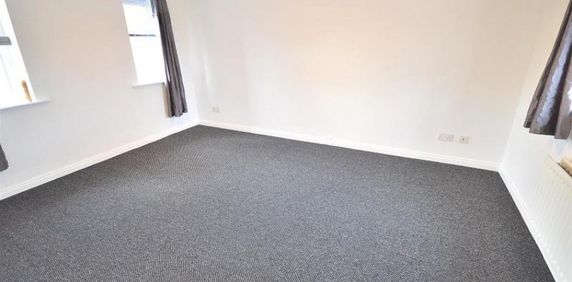 1 Bedroom Apartment To Let - Photo 2