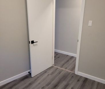 For Lease - 1009 Byron Street Unit# 1, Whitby, Ontario - Photo 3