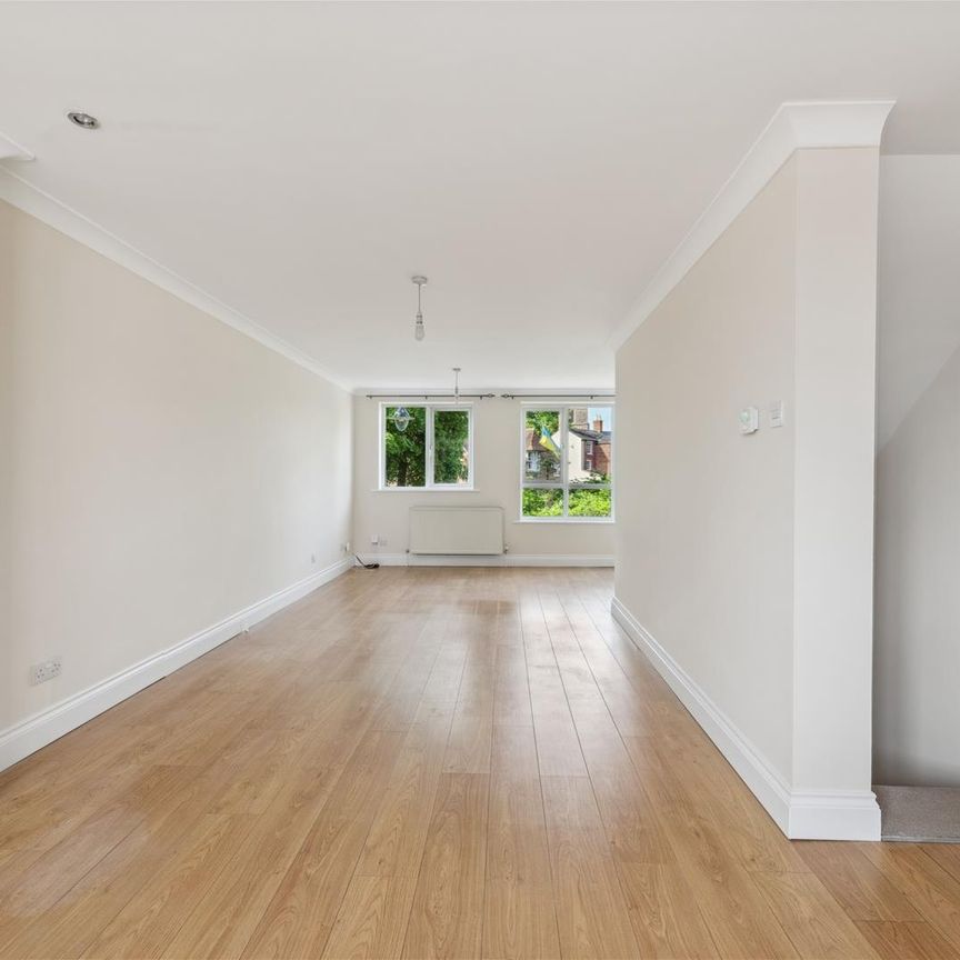 Castle Court, Aylesbury - Photo 1