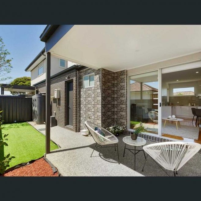Modern Comfort & Convenience in Prime Fawkner Location - Photo 1