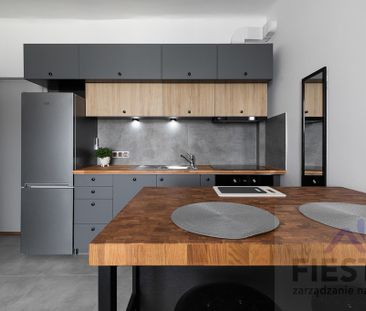 Warszawa Wola, al. Solidarności - Photo 6