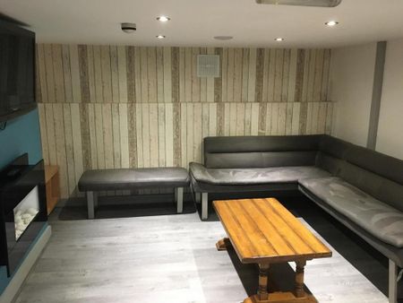 7 bedroom house to rent - Photo 2