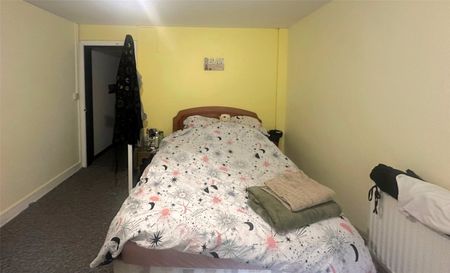 High Street, Bangor, Gwynedd, LL57 - Photo 2